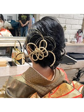 ミル(1001 mille) 成人式・卒業式に！水引を使ったまとめ髪【1001mille】