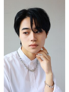 ソイクフ(SOY KUFU) MEN’S HAIR アッシュブラックカルマパーマ束感ショート