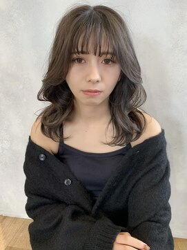 オリンテ バイ レシッド 表参道(orente by rcid) レイヤーカット×ホワイトミルクティベージュインナーグレージュ