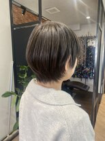 ハーツ(Heart's)&nbsp;白髪ぼかしハイライト大人ショート