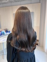 シダ(sida SAIIN) 20代30代セミロングニュアンスカラーシアーベージュ