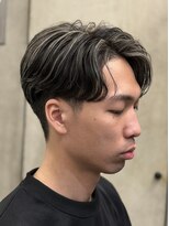 ドルクス 上野店(Dorcus)&nbsp;メンズハイライト　ホワイトメッシュ　ワンカールパーマ