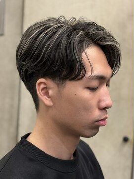 ドルクス 上野店(Dorcus) メンズハイライト　ホワイトメッシュ　ワンカールパーマ