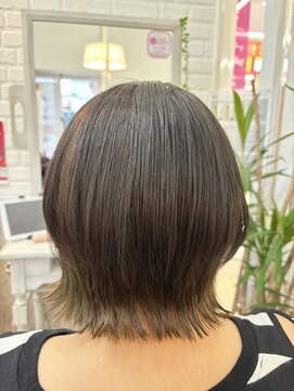 ファーストクラス ミライト一条店 外ハネウルフカット