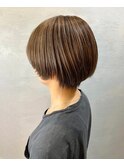 前上がりショートボブ
