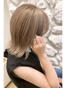 モアナ バイ ヘッドライト 宜野湾店(Moana by HEADLIGHT) Moana【宜野湾】#ブリーチ#ベージュ#ダブルカラー