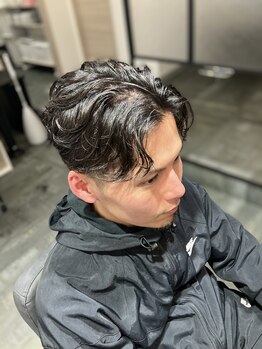 オトモベフ(OTOMO BeF)の写真/パーマでの髪の傷みや頭皮の荒れ…気になるダメージも軽減しながら自分が一番カッコよく見えるスタイルに！