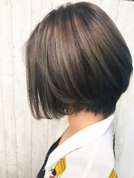 コピーヌ 高田馬場店(Copine) ☆クールボブ×3Dカラー♪グレージュハイライトカラー☆