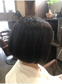収まり艶ボブ