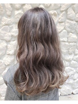 モアナ バイ ヘッドライト 沖縄東崎店(Moana by HEADLIGHT) ラベンダーアッシュ#デジタルパーマ#大人かわいい