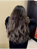 グレージュ系グラデーションカラー