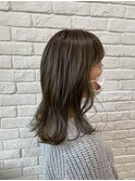 カーキアッシュ