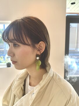 モユ(moyu) 外ハネぷつっとボブ