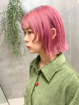 テトヘアー(teto hair) ボブウルフ、顔周りウルフ、ピンクパープル、外はね
