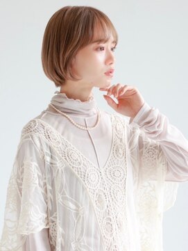 七ッ星+ ベージュミニボブスタイル＊