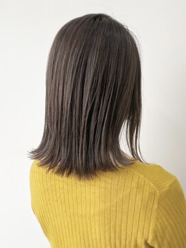 ザヘアメイクシェア(THE -HAIR MAKE SHARE-) 上品で軽やかな印象に☆ぱつっと外ハネくびれミディアム