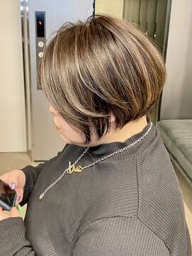 ハルキ ミナト ジャパン オオサカ(HARUKI MINATO japan OSAKA) 30代40代50代小顔似合わせカットくびレイヤーエモージュ大人可愛