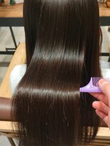 クウキ (kuuki)&nbsp;潤艶ストレートパーマ縮毛矯正 トステアトリートメント 髪質改善