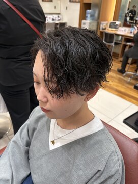 ゼル アリオ鷲宮(ZELE) ツイストパーマ
