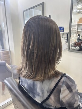 ヘアアンドネイル シーソー(Hair&Nail Seesaw) ミルクティーベージュ