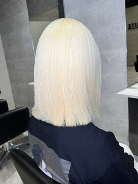 アミ(Ammi) ◆ダブルカラー/レイヤー/イルミナカラー/髪質改善/縮毛矯正