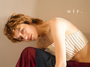 n i r .【ニア】