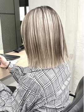 ギークス(GEEKS) 【GEEKS渋谷】冬カラー/バレイヤージュ/伸ばしかけボブ/20代30代