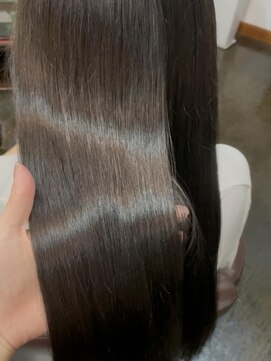 ラリュエル 江曽島店(La Ruelle.) 暗めカラー