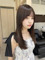 アム 表参道(am) 小顔薄めバンググレージュレイヤーロング前髪パーマ黒髪