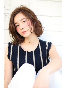 マグノリア(MAGNOLIA) 外ハネニュアンスMIXボブ