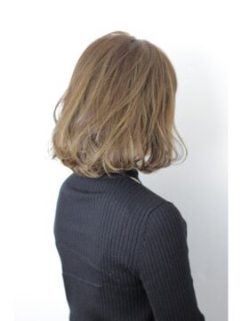 チュラック(Chulack) 【CHULUCK】ロブヘア/カール/ゴールドベージュ/ダブルカラー