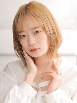 クラッチ ユニ(CLUTCH uni) 大人可愛い小顔美髪ツヤ髪外ハネボブ薄めバングA5