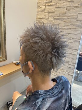 ヘアー プレイス ガーデン(Hair Place GARDEN) メンズベリーショート シルバー