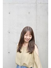ヒアカアヴェダ 天神VIORO (Heaka AVEDA) ミルクティーヌーディーベージュ／レイヤーカット【20代・30代】