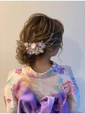 シンプルなのに浴衣にもワンピースにもぴったりなシニヨン！