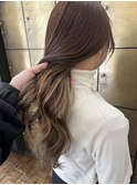 20代30代大人可愛いミルクティーベージュインナーカラー