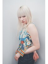 オブヘアーギンザ(Of HAIR GINZA)&nbsp;透明感ホワイトカラー×ぱっつん前髪×ロングレイヤー