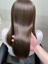 エレノア 梅田 大阪駅前第4ビル店(Eleanor)&nbsp;艶々オリーブベージュ