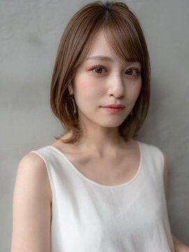 ケアリー プレナ海浜幕張(Carelly) デザインカラー/レイヤーカット/ウェットヘア/オリーブベージュ