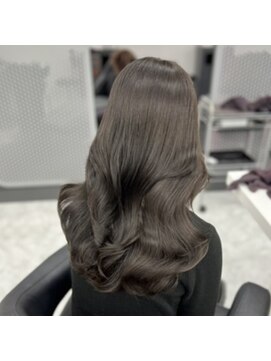 ユナイテッド 横浜(UNITED) 横浜/横浜駅/学割U24/前髪カット/顔周りカット/インナーカラー