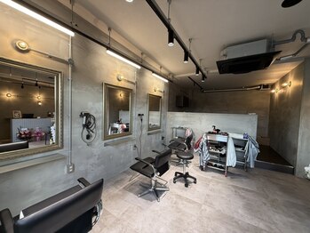 メゾンノワンド(Maison NOWAND)の写真/【2025年10月OPEN】メンズのトレンドを押さえる!パーマもブリーチカラーもお任せ★オシャレな男子に◎