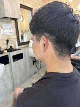 がなりも 刈り上げショート