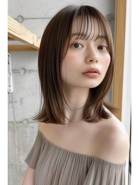 ミー 岡崎(mii) rileyワンカール外はねロブ×肌映えブラウンベージュ