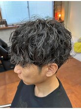 ユー(yuu)&nbsp;黒髪マッシュパーマ【阿波座/新町/西長堀/四ツ橋/西大橋/本町】