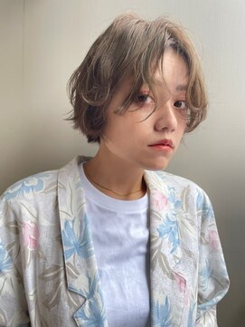 ブラウヘアアンドケア(care) 柔らかなベージュショート