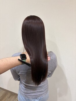 マホロバ(MAHOROBA)の写真/乾かすだけでまとまる、思わず触れたくなるような極上のツヤ髪へと導きます。