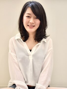 ヘアーリゾートテラス(hair resort terrasse) セミディ伸ばしかけくせ毛風ルーズカール黒髪ふわミディ無造作