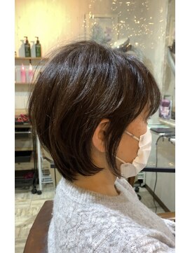 ティアラ 桜木町(TIARA) 大人クビレショート