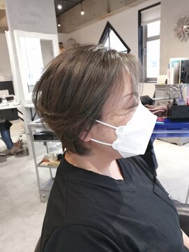 アディクト 綾瀬(ADDICT) 【ADDICT_YUKI】グレージュコントラストボブ