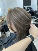 小顔へア アッシュカラーグレージュハイライトカラー◎